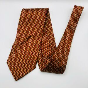 Brioni red and gold silk geometric pattern tie.